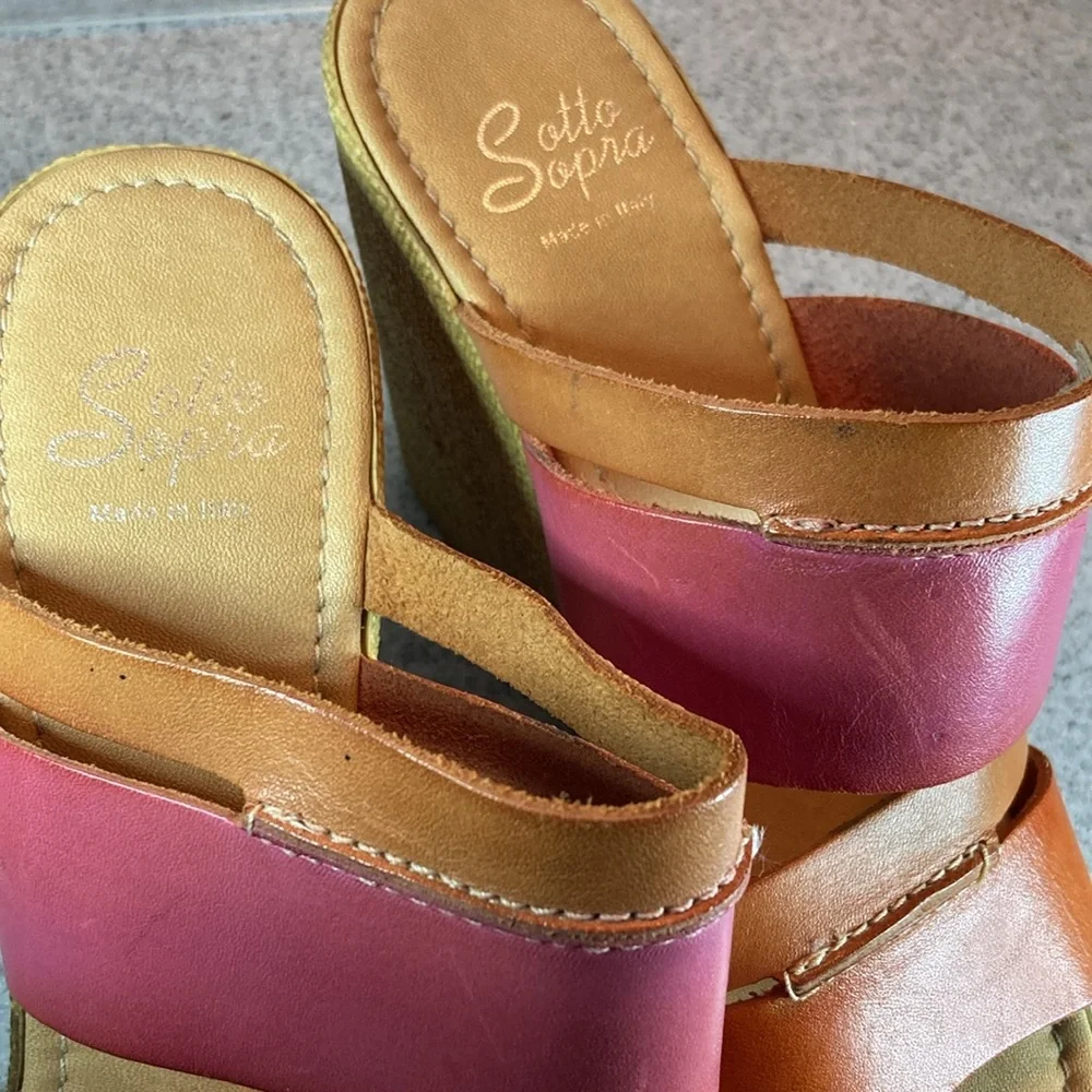 Sotto Sopra size 38 leather straps made in Italy. Pink and orange. 4.5”‎ wedge
